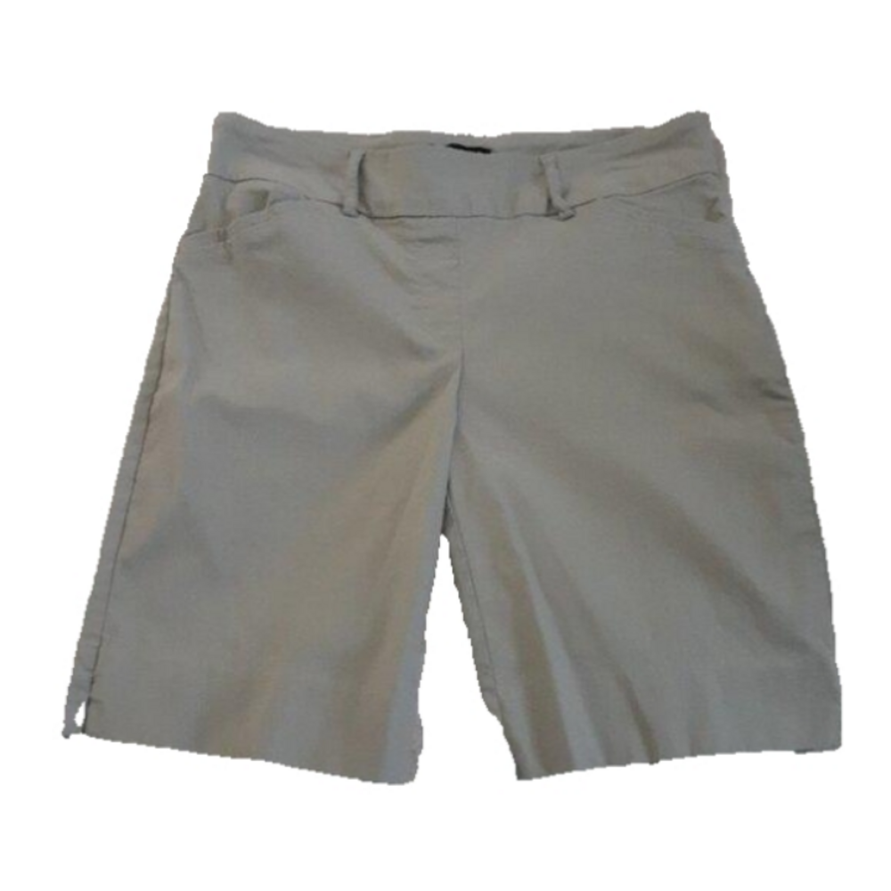 Hilary Radley Women's Size Medium Light Khaki Green Pull On Bermuda Shorts